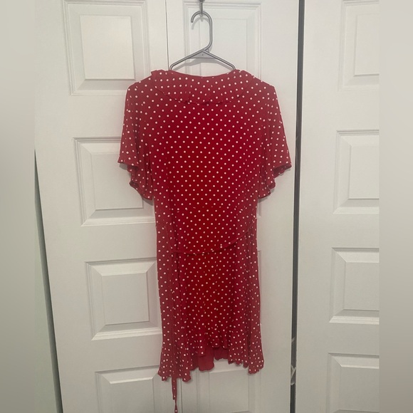 Red Boohoo polka-dot dress - Picture 3 of 4